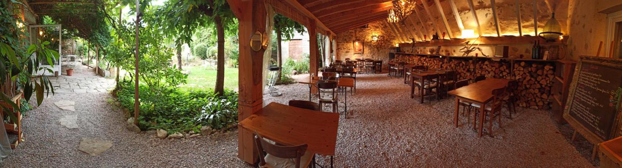 Le Dinanga Bed & Breakfast Léran Екстериор снимка